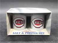 Vintage MLB Cincinnati Reds Ceramic Salt and