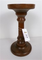 A Victorian Turned Oak Pedestal w/orig finish,