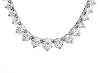 9.00ct Diamond Necklace in 18k White Gold