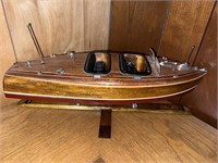 Model Wooden Boat