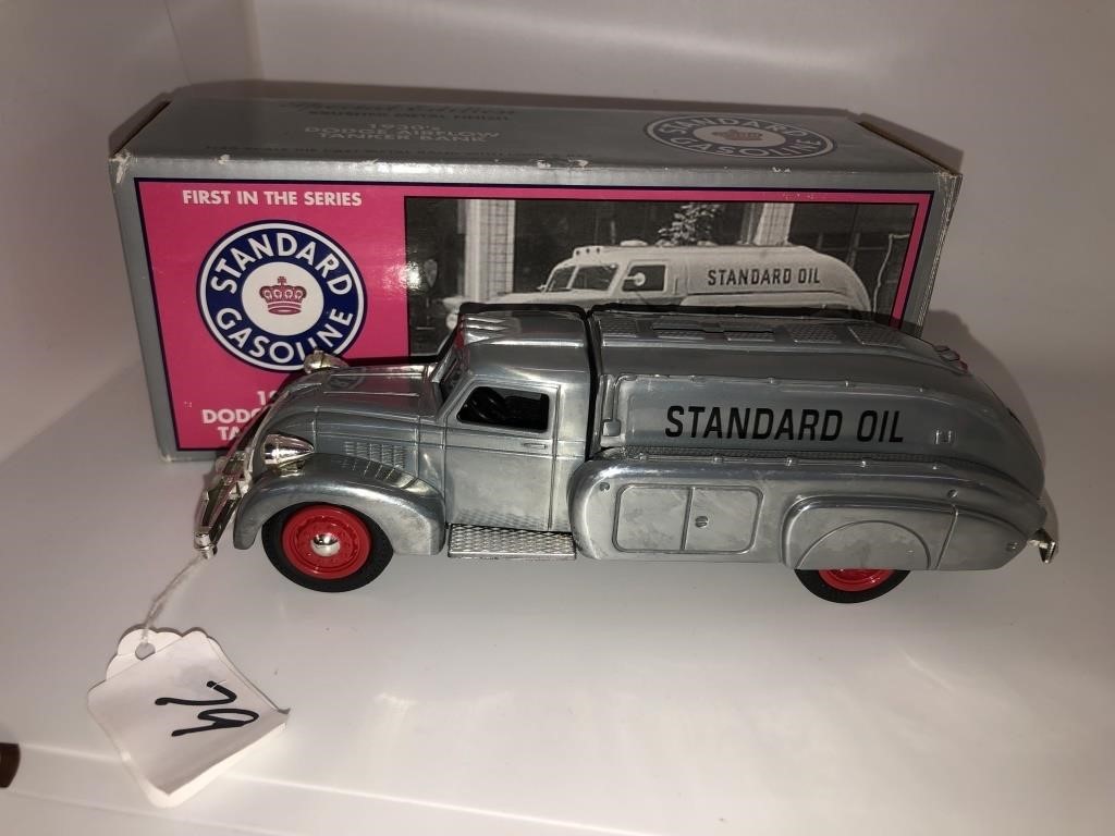 The Standard Oil Tanker Bank 1:25 Scale