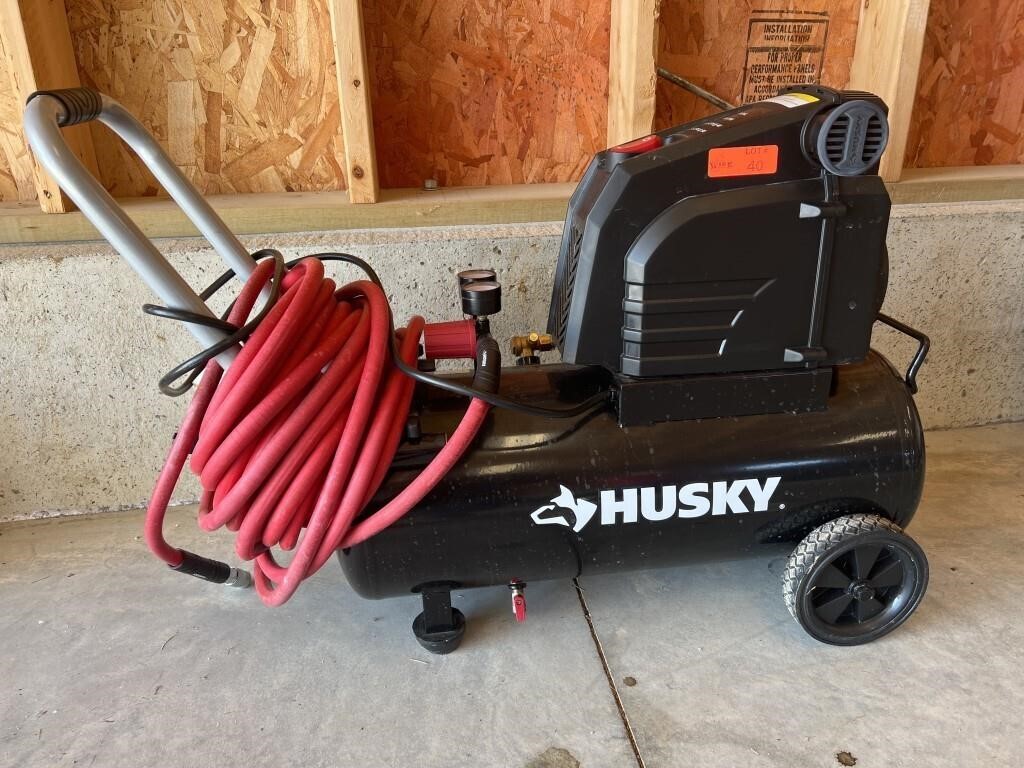 Husky 8 gallon air compressor