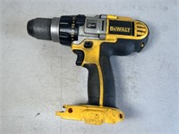 DEWALT XRP 1/2" CORDLESS DRILLER/DRIVER/HAMMER