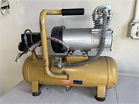 DC 12V AIR COMPRESSOR - 1HP - MODEL AC3P - 3 GAL,