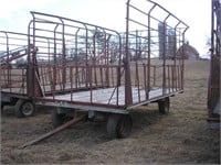 BALE THROW WAGON