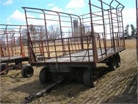 BALE THROW WAGON