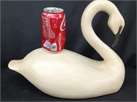 Swan, 2 mold resin Swan look at pictures for m