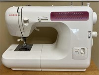 Singer Sewing Machine Model 3962