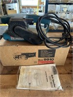 Makita 9910 Belt Sander - 3in