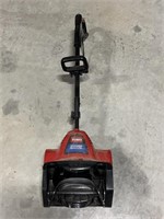 Toro power shovel