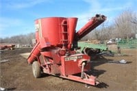 Gehl 100 Mixer Mill w/ Scale & Pto Shaft