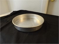 BID X 6:  New LAYER CAKE PANS 10" X 2"