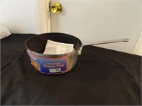 New WINCO ASP-3NS NON STICK ALU SAUCE PAN 4 QT