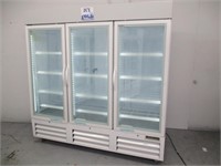 New S&D 3 Sliding Door Merchandiser Refrig Working