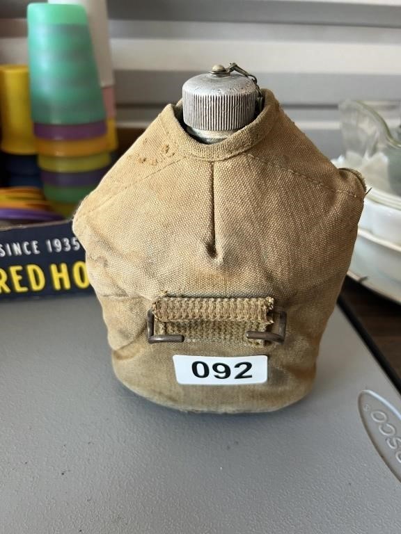 Vintage Army Canteen U231