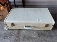Vintage Suitcase U231