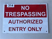 Sign No Trespassing U234