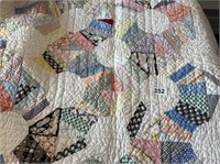 Vintage Quilt U234