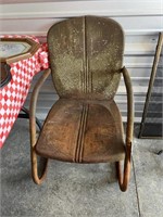 Vintage Metal Lawn Chair U235