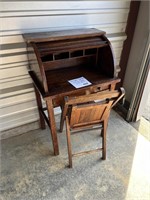 Antique Tiger Oak Childs Desk & Chair U237
