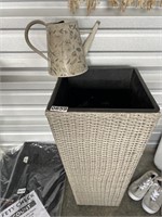 28" Plant Holder w/Watering Can U241