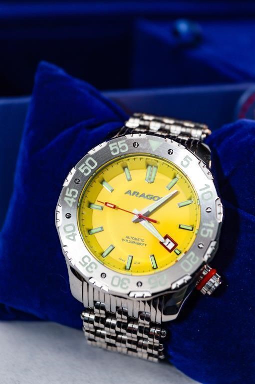 Aragon Sea Charger Automatic 44mm Yellow with