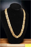 18K Gold Necklace 49.4 Grams