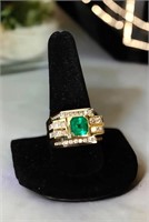 14K Gold Ring w/ Diamonds & Emerald Stone 23.3
