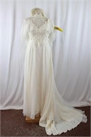 Vtg. Ivory Satin Lace~Pearls Wedding Dress & Veil