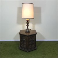 LAMP & HEX TABLE