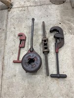 Two sets of Pipe Cutters & a Pipe Threader