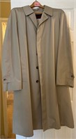 U - LONDON TOWNE COAT SIZE 42LONG (MC8)