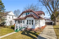 701 W. State St. Mauston, WI 4 bed, 3 bath