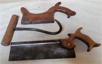 U - VINTAGE ICE BLOCK HOOK & HAND TOOLS (L115)