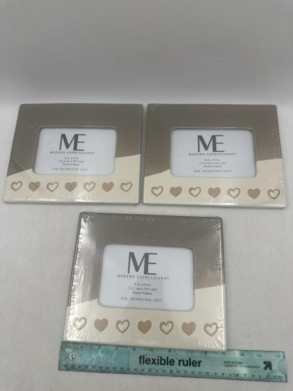 NEW Lot of 3- Heart Picture Frames