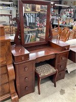 vanity dresser with stool
