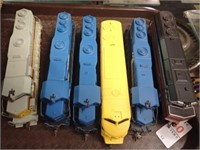 6 HO-SCALE TRAINS W/ WALTHERS, BACHMANN, MORE