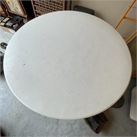 Round Table w/ Folding Legs