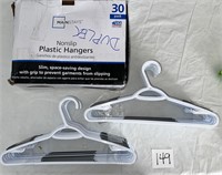 Mainstays Non-Slip Clothing Hangers  30 Pack  Whit