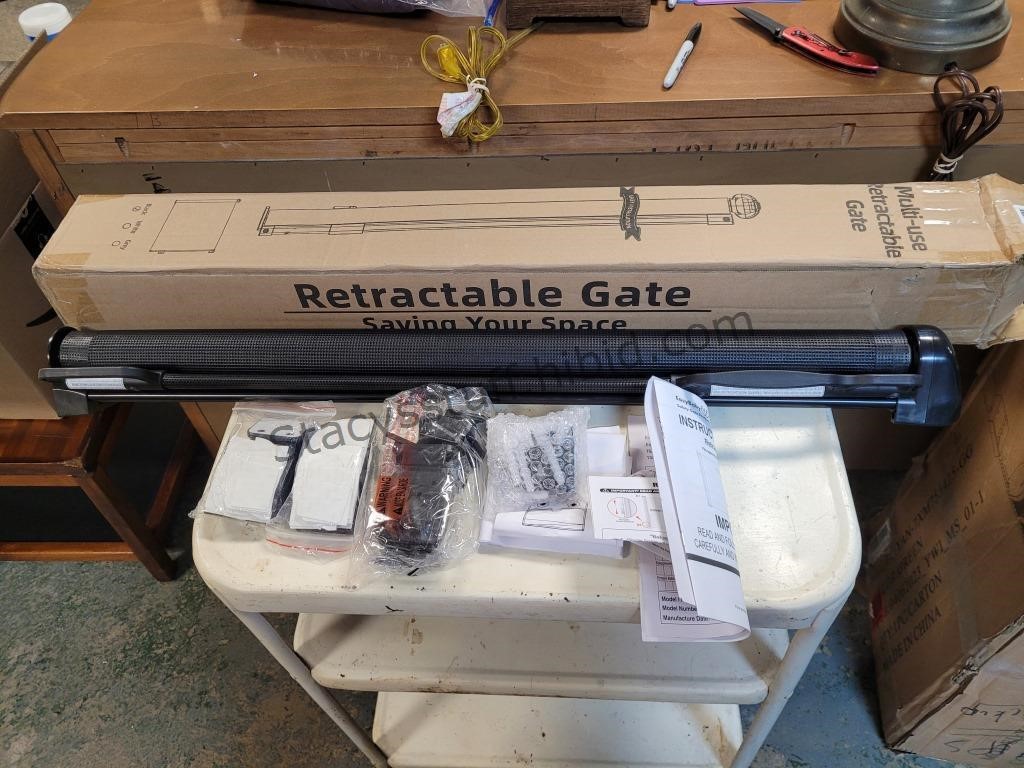 Retractable Gate 36 Tall