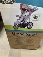 Grand safari stroller
