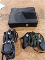 XBOX 360 untested, 1 CONTROLLER, V1 ADAPTER
