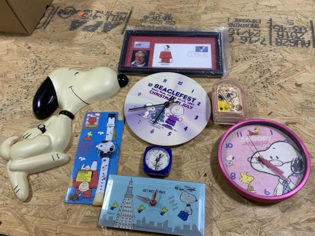 Peanuts-Snoopy Clocks, Watch and Framed Letter