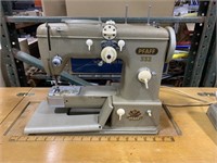 Pfaff Sewing Machine With Cabinet