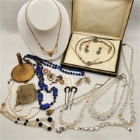 Vintage Jewelry Compact Hat Pin Etc