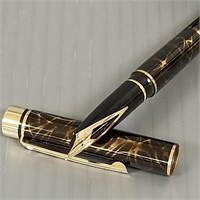 Sheaffer U.S.A. swirl fountain pen with 14K gold