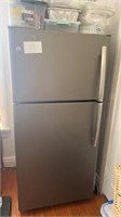 GE refrigerator freezer, works, no contents