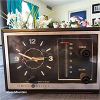 Vintage GE General Electric Alarm AM Radio