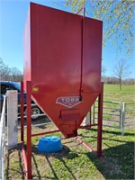 Bulk feed bin Tobb products 2 TON 10'X5' Square