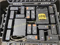 Battery transport boxes with charging units and